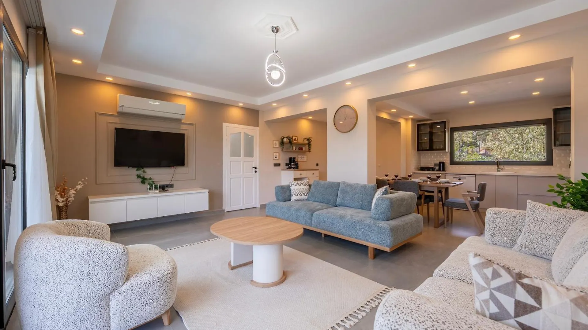 Luxury Villa In The Center Of Hisaronu Fethiye Turquía